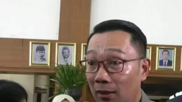 Kontroversi Kolam Renang Rumah Dinas, Ini Kata Ridwan Kamil... - GenPI.co