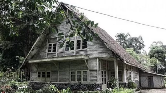 Ini Dia 10 Tanda Rumah Ada Makhluk Halusnya, Tempatmu Bagaimana? - GenPI.co