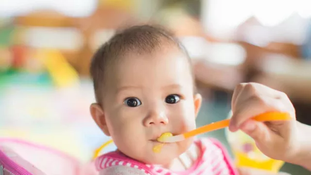Mom, Ketahui Penyebab di Balik Kondisi Bayi yang Susah Makan - GenPI.co