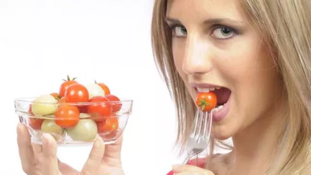 Manfaat Tomat: Jantung dan Tekanan Darah Bisa Aman - GenPI.co