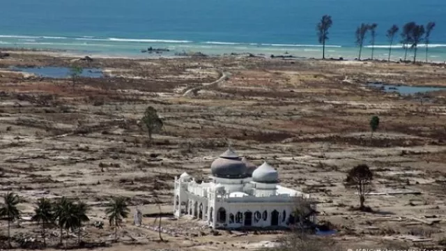 Tsunami Aceh 2004 Pasti Akan Berulang, Ini Bukti Valid BNPB... - GenPI.co
