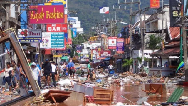 Kenang Gempa Megathrust Aceh 2004, Tsunaminya Hancurkan Thailand - GenPI.co
