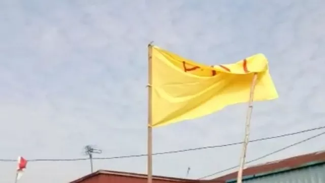 HUT ke-74 RI, Warga Malah Kibarkan Bendera Bertuliskan PKI - GenPI.co
