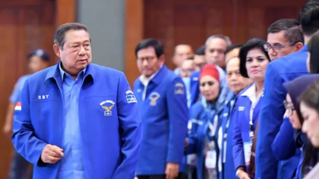 Taktik SBY Dikuliti Habis, Moeldoko Senyum-senyum - GenPI.co