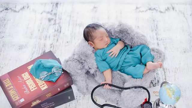 Nama Bayi Laki-laki Terinspirasi dari Ilmuwan Muslim yang Genius - GenPI.co