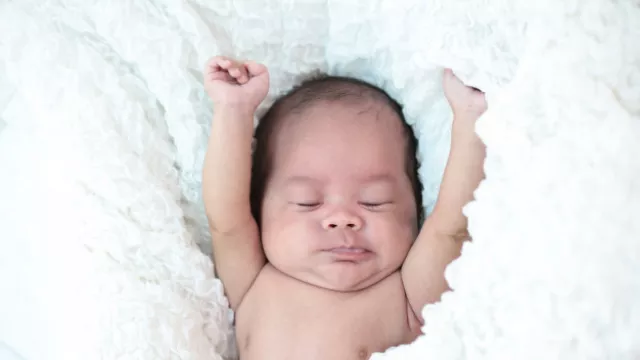 Inspirasi Nama Bayi Laki-Laki dengan Arti Bertanggung Jawab - GenPI.co