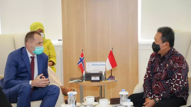 Indonesia dan Norwegia Jalin Kerja Sama Berantas Illegal Fishing - GenPI.co