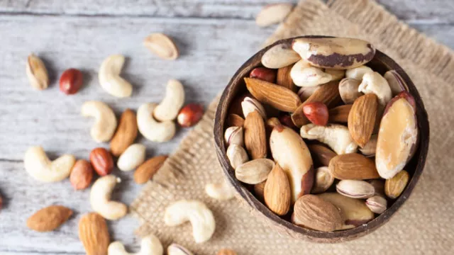 Hasil Riset Sebut Makan Kacang Bisa Meningkatkan Kesuburan Pria - GenPI.co