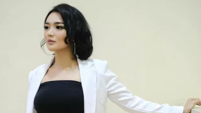 Seksi dan Elegan, Penampilan Wika Salim Tuai Pujian Warganet - GenPI.co