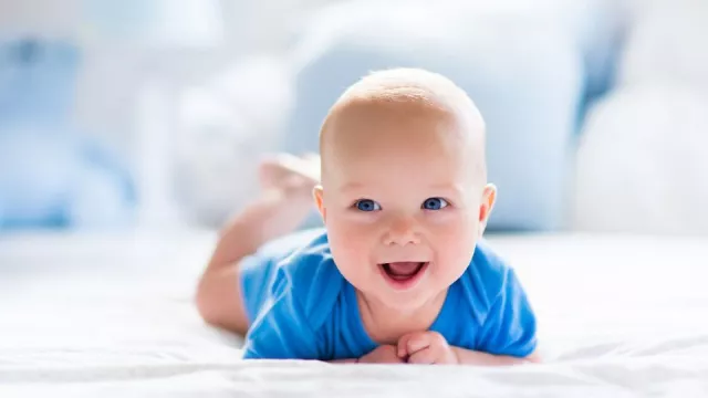 Inspirasi Nama Bayi Laki-Laki yang Memiliki Arti Tanggung Jawab - GenPI.co
