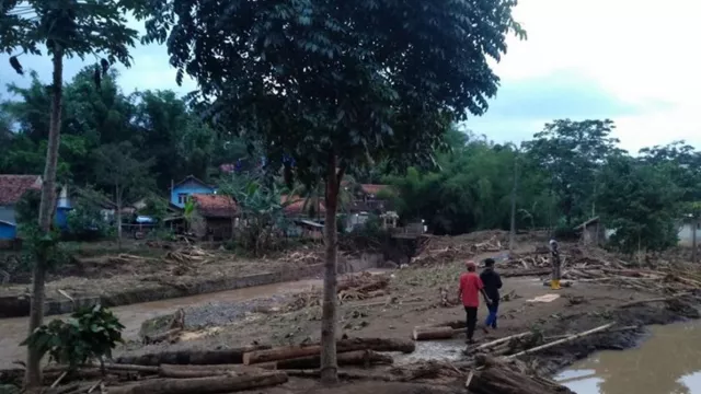 Pemkab Garut akan Ganti Kerugian Warga yang Terdampak Banjir - GenPI.co JABAR