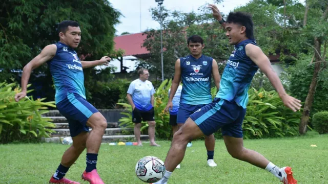 Usai Kontra Madura United, Persib Jalani Latihan Pemulihan - GenPI.co JABAR