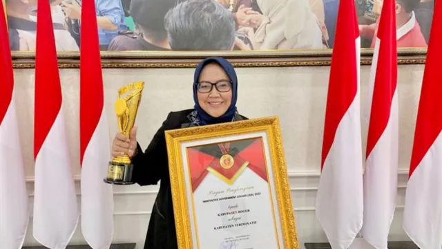 Pemkab Bogor Raih Penghargaan Inovatif Government Award 2021 - GenPI.co JABAR
