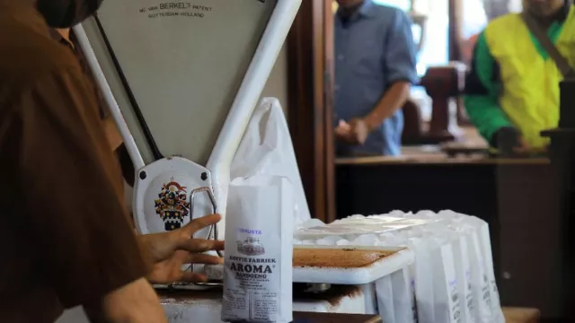 Berburu Aroma Kopi di Koffie Fabriek Aroma yang Legendaris - GenPI.co JABAR