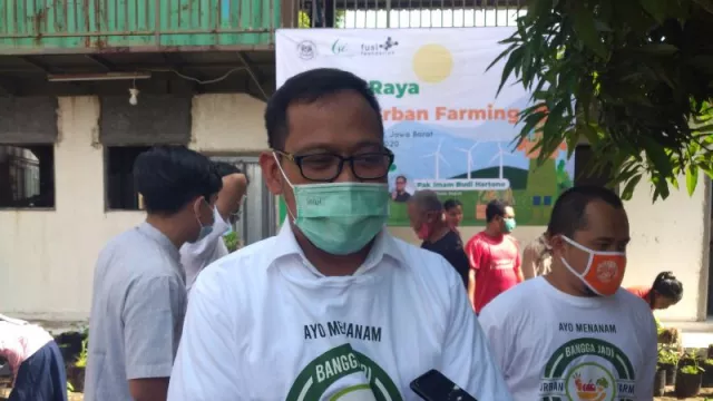 Wakil Wali Kota Depok Dukung Milenial jadi Petani Urban Farming - GenPI.co JABAR
