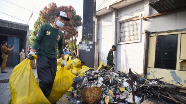 Langkah Mantap Jabar Menangani 42 Ribu Ton Sampah Setiap Hari - GenPI.co JABAR