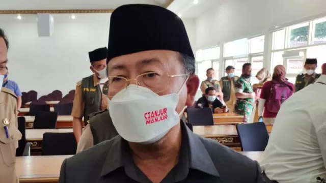 Pemkab Cianjur Siap Bangun Jalan Mulus di Pasirkuda - GenPI.co JABAR