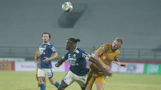Persib vs Bhayangkara FC 0-1: Aduh, Kok Begini? - GenPI.co JABAR