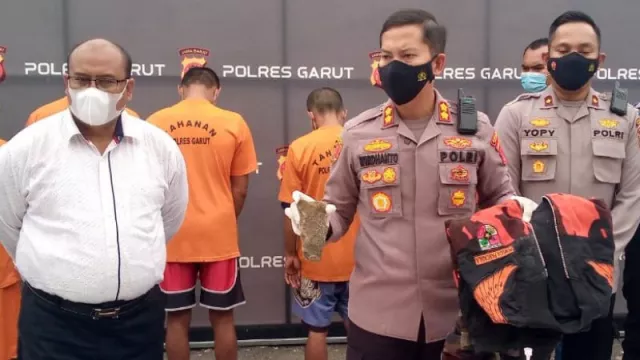 Anggota Ormas di Garut Ditahan Polisi Gegara Rebutan Jatah Preman - GenPI.co JABAR
