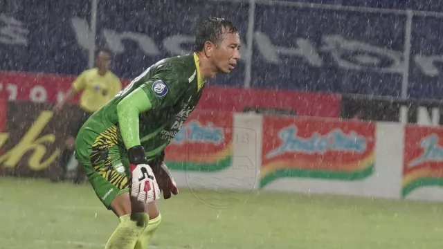 Kiper Persib Pecahkan Rekor, Apa itu - GenPI.co JABAR