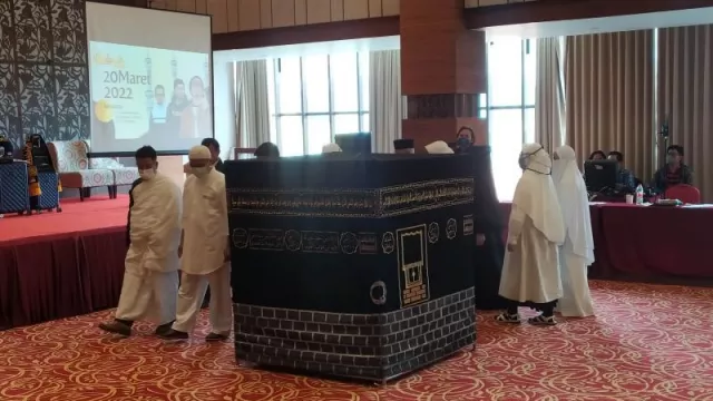 Jamaah Umrah di Bandung Manasik Tatap Muka, Begini Suasananya - GenPI.co JABAR