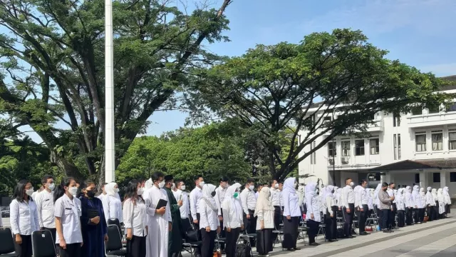 Kabar Gembira untuk Nakes dan Guru Honorer di Cirebon, Tes PPPK Siap Dibuka - GenPI.co JABAR