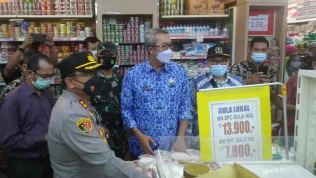 Sidak Swalayan di Kota Cirebon, Sekda Temukan Fakta Mengejutkan - GenPI.co JABAR