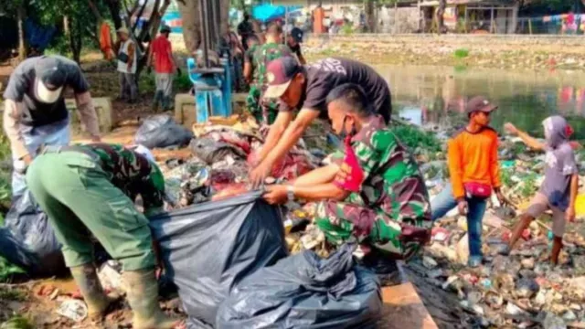 Puluhan Prajurit TNI ada di Kali Bancong, Bekasi, Ada Apa Ya? - GenPI.co JABAR