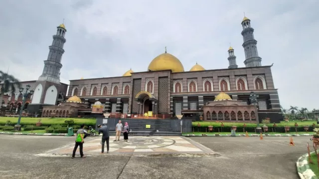Masjid Kubah Emas di Depok Meniadakan Iktikaf, Simak Alasannya - GenPI.co JABAR