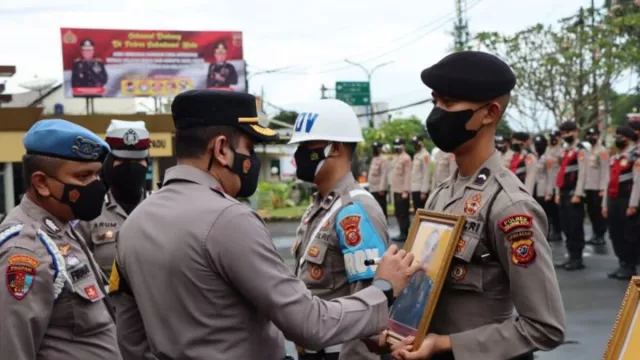 Dua Personel Polres Sukabumi Kota dipecat, Alasannya Bikin Kaget - GenPI.co JABAR