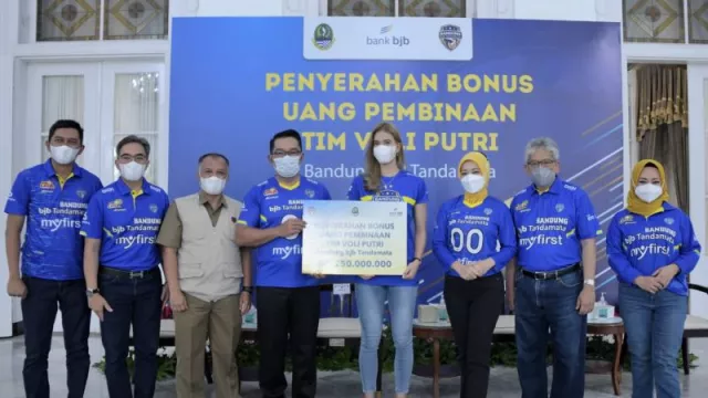 Bandung bjb Tandamata Juara, Pemprov Jabar Beri Hadiah, Wow - GenPI.co JABAR