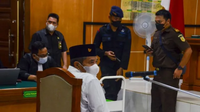 Kasus Penistaan Agama, M. Kece Divonis Hakim PN 10 Tahun Penjara - GenPI.co JABAR