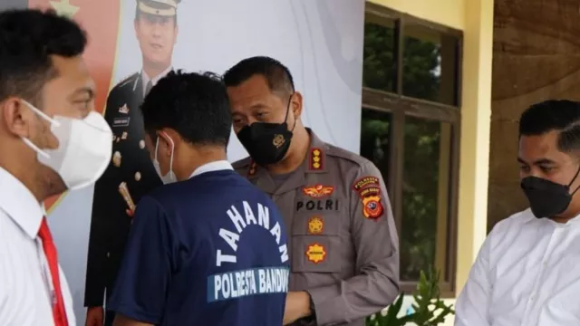 Guru Ngaji yang Cabuli Belasan Siswa di Bandung ditangkap Polisi - GenPI.co JABAR