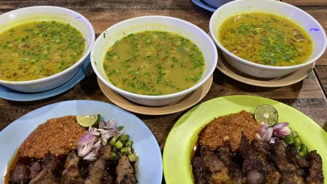 Rekomendasi Wisata Kuliner untuk Mudik di Cirebon, Empal Gentong - GenPI.co JABAR