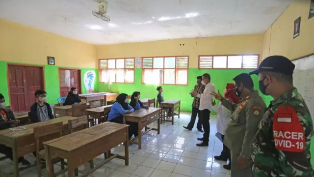 Siswa di Kota Bogor Masih Wajib Pakai Masker di Sekolah - GenPI.co JABAR Siswa di Kota Bogor Masih Wajib Pakai Masker di Sekolah - GenPI.co JABAR