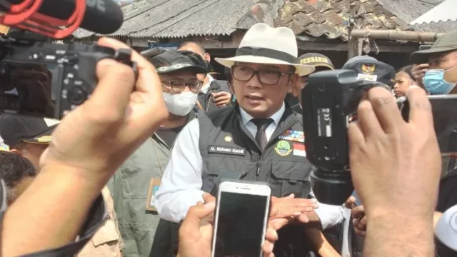 Tinjau Banjir Bandang Ciwidey, Ridwan Kamil Siapkan Langkah Ini - GenPI.co JABAR