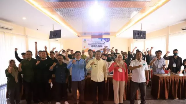 Wabup Garut Minta Pemandu Arung Jeram Jangan Cerita Horor - GenPI.co JABAR Wabup Garut Minta Pemandu Arung Jeram Jangan Cerita Horor - GenPI.co JABAR