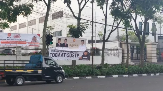 Uu Mengaku Bingung Spanduk Wajahnya Bertebaran di Kota Bandung - GenPI.co JABAR