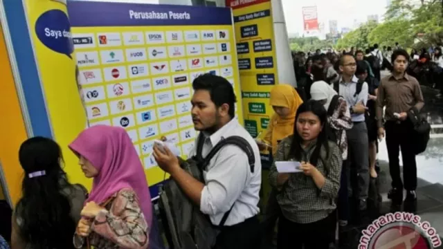 Lowongan Kerja di PT LRT Jakarta September 2022 - GenPI.co JABAR
