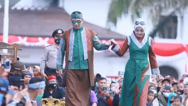 2 Pesan Ridwan Kamil Jika Atalia Maju Dalam Pilwalkot Bandung 2024 - GenPI.co JABAR