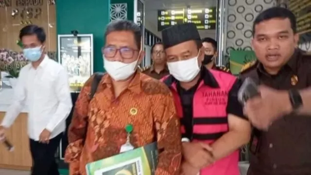 Kepsek di Bogor Ditangkap karena Korupsi Dana Bos Mencapai Rp 1 Miliar - GenPI.co JABAR