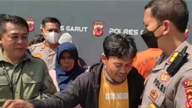 Pemkab Garut akan Perbaiki Rumah Warga yang Dirusak Rentenir - GenPI.co JABAR