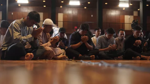 Pemain Persib Bobotoh Gelar Doa Bersama untuk Korban Tragedi Kanjuruhan - GenPI.co JABAR