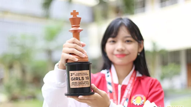 Joss, Mahasiswa Unpad ini Raih 3 Medali di Kejuaraan Catur Asia Tenggara - GenPI.co JABAR Joss, Mahasiswa Unpad ini Raih 3 Medali di Kejuaraan Catur Asia Tenggara - GenPI.co JABAR