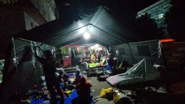 Gempa Cianjur: 2.345 Rumah Rusak, Belasan Ribu Orang Mengungsi - GenPI.co JABAR