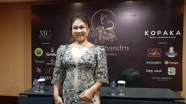 Profil Linda Chandra, Desainer Sepatu yang Karyanya Banyak Digunakan Para Diva - GenPI.co JABAR