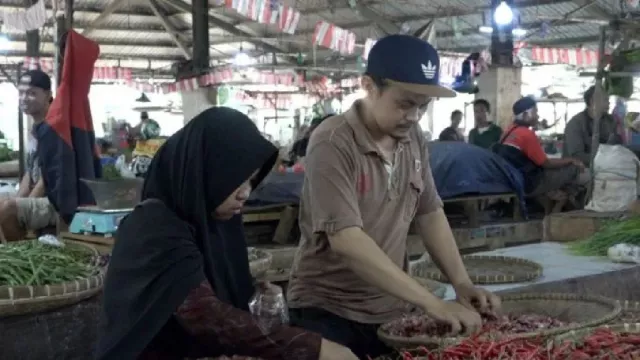 Bikin Tenang, Disperindag Sampaikan Stok Kebutuhan Pokok Cianjur - GenPI.co JABAR