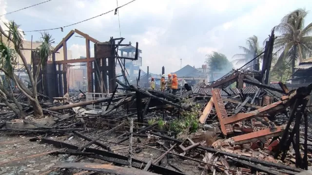 RM Ampera di Bandung Ludes Terbakar Saat Jam Makan Siang - GenPI.co JABAR