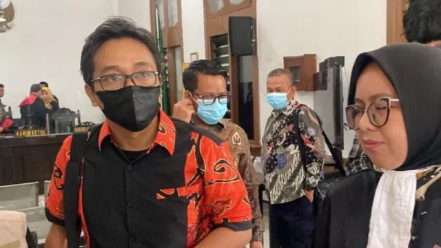 Dok! Teddy Pardiyana Divonis 1 Tahun 3 Bulan Penjara - GenPI.co JABAR