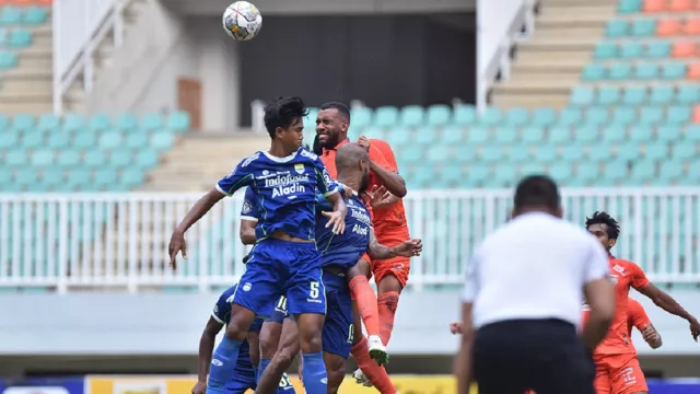 Fakta Pertandingan Persib vs Borneo FC, Gol Cepat David da Silva dan 2 Kartu Merah - GenPI.co JABAR